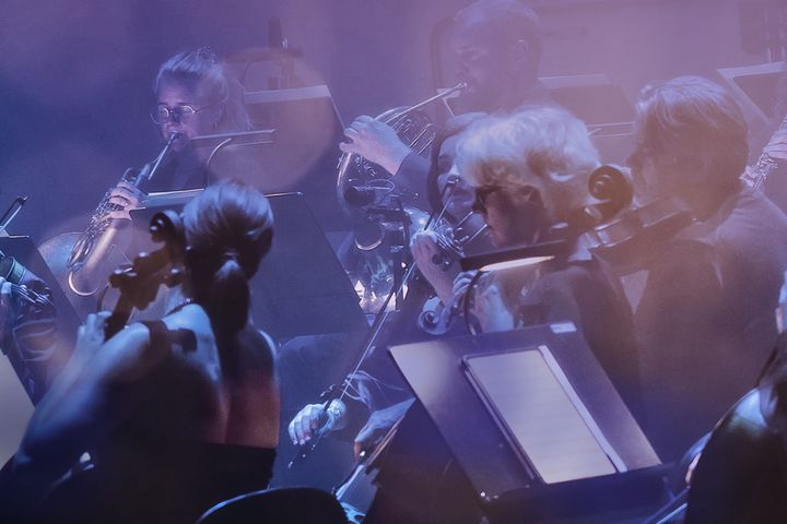 Jönköpings Sinfonietta inleder konsertsäsongen i Kulturhuset Spira med musik av Sjostakovitj, Andrée och Schubert. Johannes Gustavsson dirigerar och cellisten Tuomas Lehto är solist.