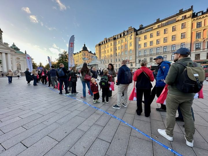 Bild från aktionen på Odenplan där drygt 150 personer deltog.