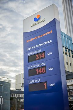 Energin har blivit mer synlig i Västerås. En 8 meter hög skylt vid Kraftvärmeverket visar aktuell produktion av fjärrvärme, el och fjärrkyla i realtid.