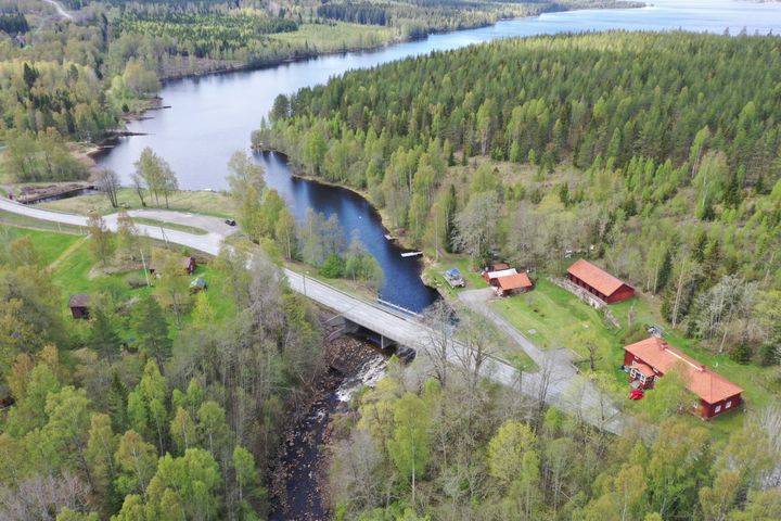 Rällsälvens utmynning i Ljusnaren
