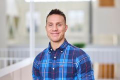"Västerås och energikompetens hör ihop. Därför är det extra roligt att låta just elskåpen bära berättelsen om staden", säger Per Barkström, avdelningschef för Nätmarknad på Mälarenergi Elnät.