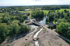 Östtuna vattenkraftstation har redan en faunapassage. Mälarenergi planerar att bygga sex till i Hedströmmens avrinningsområde.