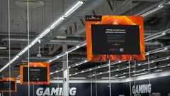 Elektronikkedjan uppskattar att det handlar om ett tusental felmärkta produkter som cirkulerar i varuhusen över hela Sverige.