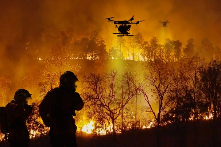 Självstyrande, flygande plattformar kan snabbt kan lösa viktiga uppdrag. Civilt kan de användas vid olyckor, miljöutsläpp, naturkatastrofer och för övervakning av gränser på land och till sjöss. Miltärt kan de användas för övervakning av slagfält och skydd av baser. BTH och Saab ska nu samarbeta för att utveckla denna teknik.