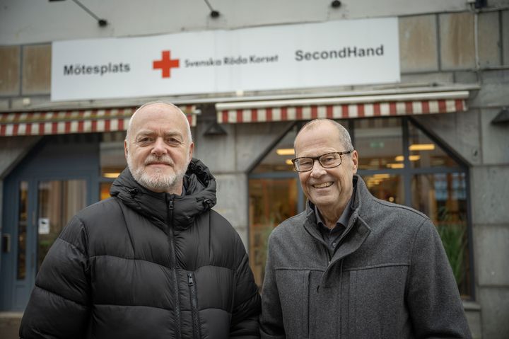 Den 25 mars undertecknade Benny Augustsson, kommunstyrelsens ordförande och Ole Guldahl, ordförande för Röda Korset, Vänersborgskretsen, ett samverkansavtal i form av ett IOP - idéburet offentligt partnerskap.