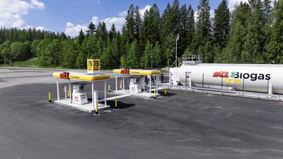 St1 uppmärksammar Safety Day och möter chaufförer för säkrare LBG tankning