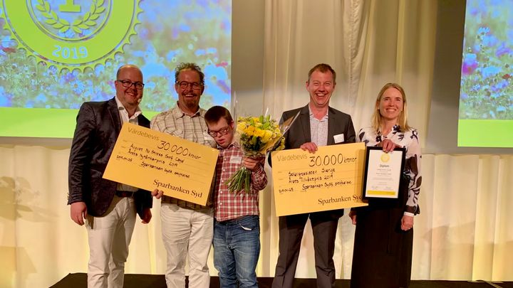 Årets vinnare från Tillväxtdagen samt representanter från Sparbanken Syd