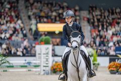 Ayleen Ejderland och Oatfield Don´t Be Shy