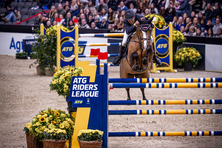 Finalerna av ATG Riders League är en av de klasser som kommer att avgöras under Invigningsdagen 22 mars! Foto: Madeleine D Bergsjö
