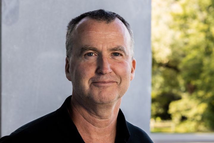 Bild på Anders Ottosson, författare, forskare och historiker vid Göteborgs universitet. Han har tidigare skrivit boken ”Gymnastik som medicin – berättelsen om en svensk exportsuccé”.