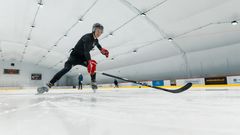 Bild som visar en av de 20 elitspelare som deltog i studien där GIH undersökte Marsblades dynamiska skenhållares effekt på prestation.