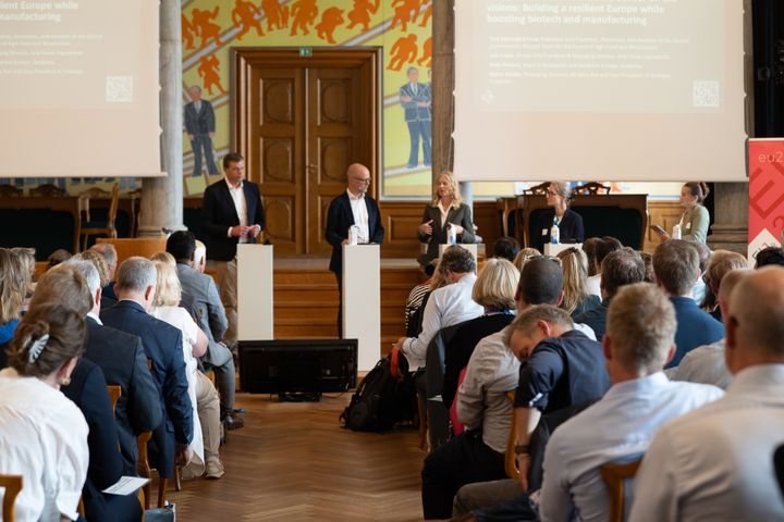 Tina Sejersgård Fano, Executive VP, Novonesis​  Luis Cubel, Arla Foods Ingredients​  Marie Sandin, MD Tetra Pak & VP of strategic programs. Moderator: Natasha Foote.