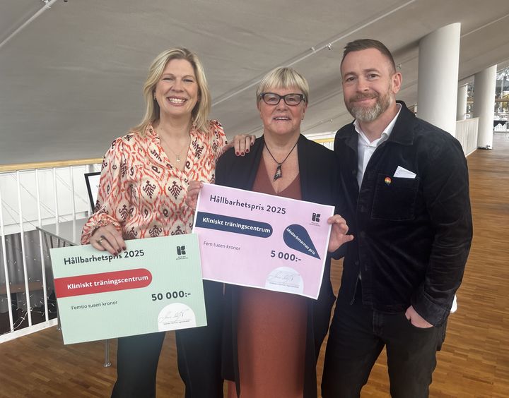 Vinnare av hållbarhetspriset: Charlotta Sjölin, KTC koordinator, Berit Karlsson, projektledare, Kim Wallin, enhetschef.