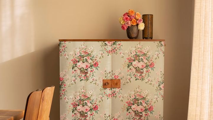 Josef Frank för Firma Svenskt Tenn, "Rosenskåpet".