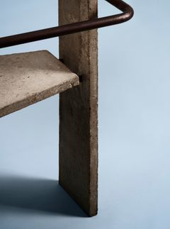 Jonas Bohlin, karmstol, "Concrete", ed. 86/100, Källemo, Värnamo, efter 1981.