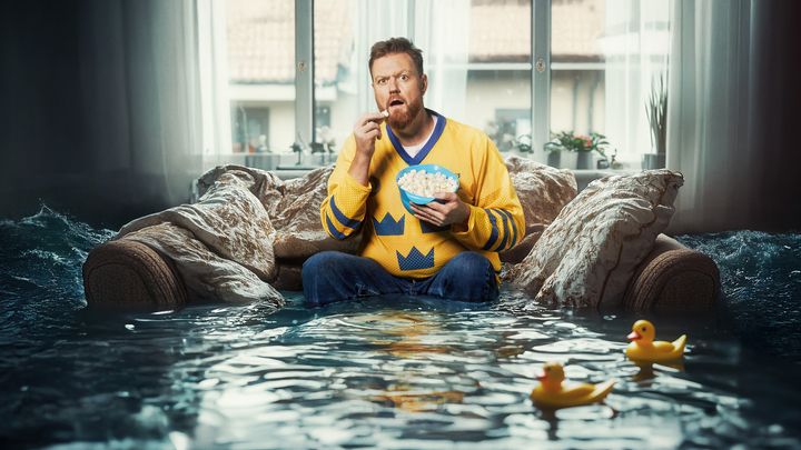 Komikern Kristoffer Ahonen Appelquist undersöker vår beredskap i UR:s serie Sverige, krisen och jag.