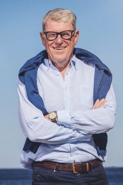 Jan Rippe i Seniorsurfarna – ett program från UR.
