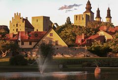 UR arrangerar två panelsamtal på Mediescenen under Almedalsveckan i Visby.