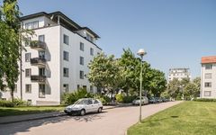 Renoveringarna på Rackis har pågått sedan 2019, då det stora arbetet med att modernisera studentrummen påbörjades. Huseni området byggdes mellan 1959 och 1965.