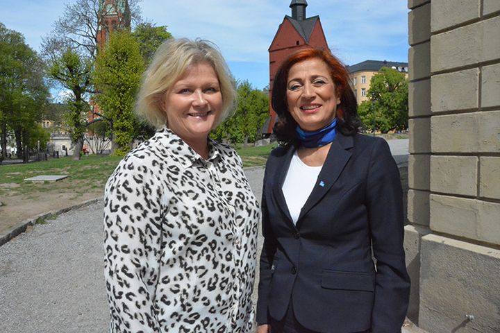 Porträttbild på styrelseordförande Ulrica Messing och vd Maria Khorsand.