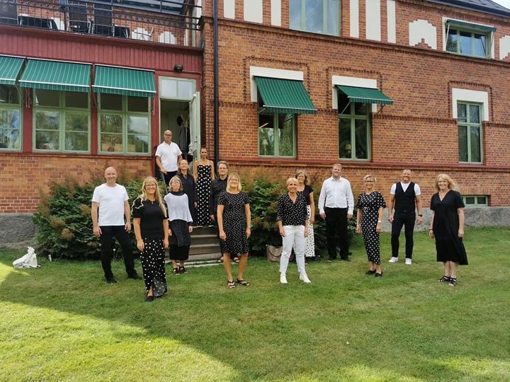 Svart på Vitt firar 40 år med en stor jubileumskonsert i Filadelfiakyrkan.