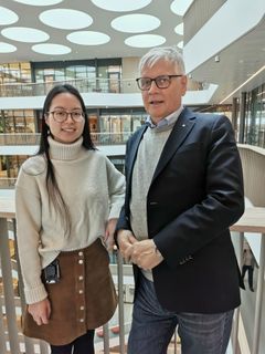 Taolin Yuan & Nils-Göran Larsson Taolin Yuan och Nils-Göran Larsson, forskare vid institutionen för medicinsk biokemi och biofysik, Karolinska Institutet.