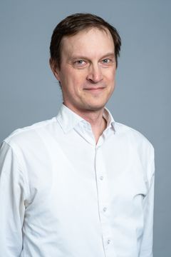 Sten Linnarsson Sten Linnarsson, professor vid institutionen för medicinsk biokemi och biofysik, Karolinska Institutet.