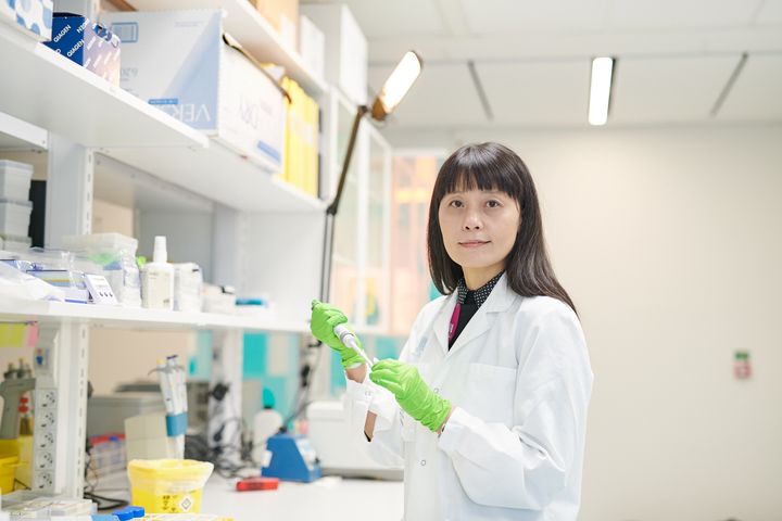 Qiang Pan Hammarström Qiang Pan Hammarström, professor vid institutionen för biovetenskaper och näringslära, Karolinska Institutet.