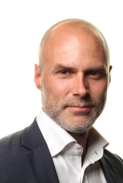 Andreas Claesson Andreas Claesson, docent vid institutionen för klinisk forskning och utbildning, Södersjukhuset, Karolinska Institutet.