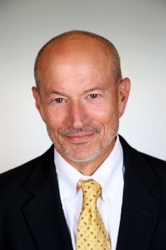 John Norcini Bild på John Norcini. Fotot tillhör Foundation for Advancement International Medical Education and Research (FAIMER).