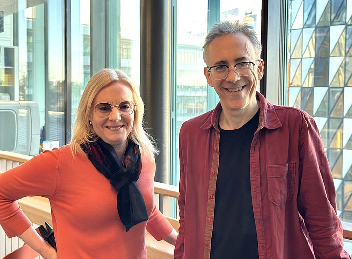 Gunilla Karlsson Hedestam och Martin Corcoran. Foto: Karolinska Institutet