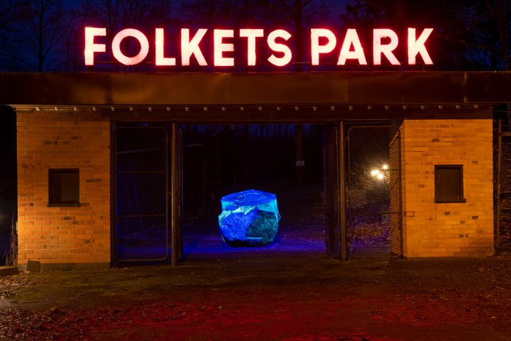 "Jag väntar under stjärnorna" av Ulrika Sparre på Björneborgs Folkets Park. Foto: Lars Sjöqvist