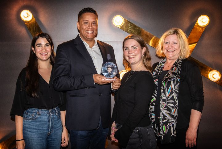 Bäst i klassen. Aftonbladets matsajt Godare tog igår en förstaplats i svenska SEO-priset, i kategorin Mat & recept. Från vänster, Elisa Amorelli, reporter, Jonas Dahnér, SEO-specialist, Lisa Nilsson, reporter och Lena Widman, redaktionell chef Godare.se.I teamet jobbar också Nina Kindbro, reporter. Foto: Andreas Bardell / Aftonbladet