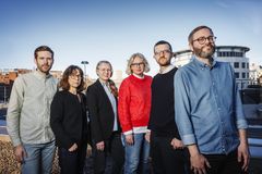 Claes Lönegård, Madelaine Levy, Malin S Ånell, Joanna Drevinger, Pär Karlsson och Johan Silfversten Bergman blir nya nav-chefer när SvD skapar en modern redaktion för framtiden. Foto: Linus Sundahl Djerf/SvD