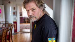 Kristoffer Leandoer, författare och litteraturkritiker i Svenska Dagbladet, tilldelas årets Axel Liffner-stipendium. Foto: Björn Lindahl / Aftonbladet