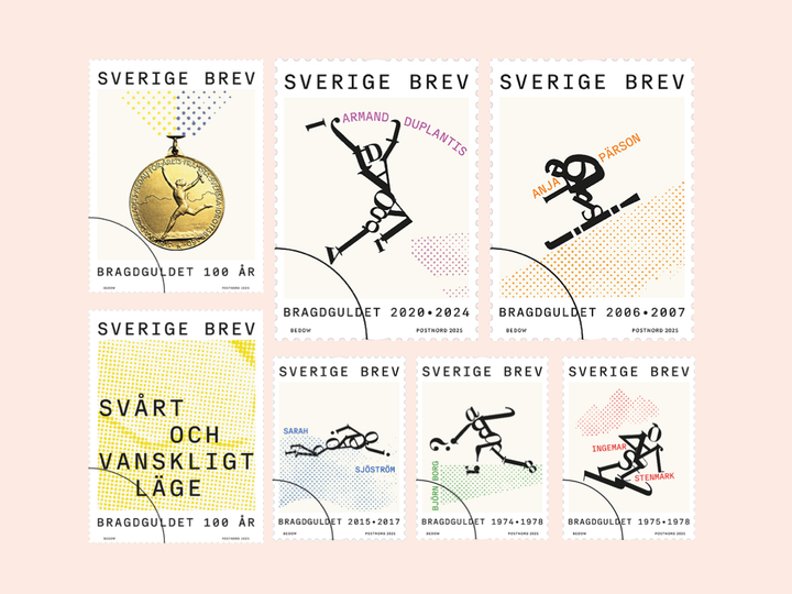 Frimärksserien Bragdguldet 100 år hyllar de fem idrottare som tilldelats bragdguldet två gånger: Björn Borg, Ingemar Stenmark, Anja Pärson, Sarah Sjöström och Armand Duplantis. Design: Perniclas Bedow.