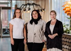 Från vänster: Tania Strömbom, Malin Renström och Carolin Eklöf. Foto: Anna Taflin, Schibsted Brand Studio.