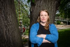 Producenten och reportern Matilda Blom har under ett års tid arbetat med dokumentärserien Miranda och Rovdjuret, där Miranda för första gången berättar sin historia. Foto: Olga Demiankova / SvD