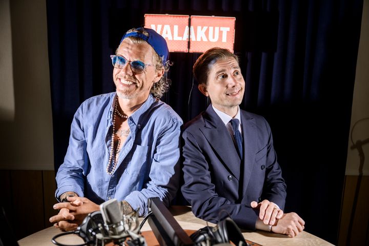 Bingo Rimér gästar Torbjörn Nilsson i premiäravsnittet av SvD:s nya poddserie Valakuten, där Nilsson agerar mänsklig valkompass åt sju kända svenskar inför valet. Foto: Ari Luostarinen / SvD