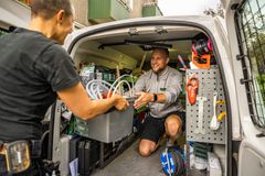 Två av Stockholmshems områdestekniker