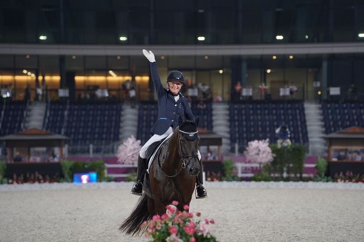 Louise Etzner Jakobsson under Paralympics i Tokyo, där hon tog ett silver.