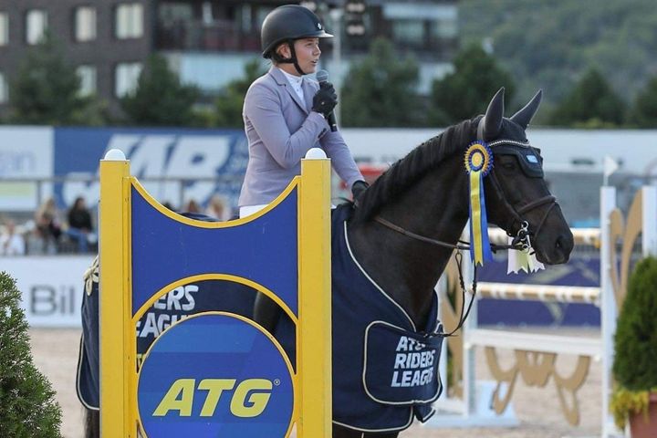 Hoppryttaren Kajsa Björe är en av åtta ryttare som tagits ut till ryttarutvecklingsprogrammet ATG Talang säsongen 2022/2023.