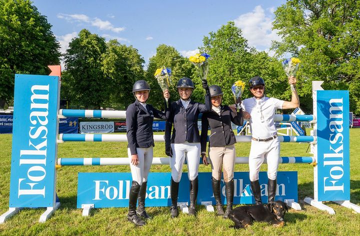 Åby Ridklubb vann semifinalen i Folksam Elitallsvenska på Strömsholm. Paula Unghanse, Sissela Smith, Siri Swärd och Marcus Westergren i det segrande laget.