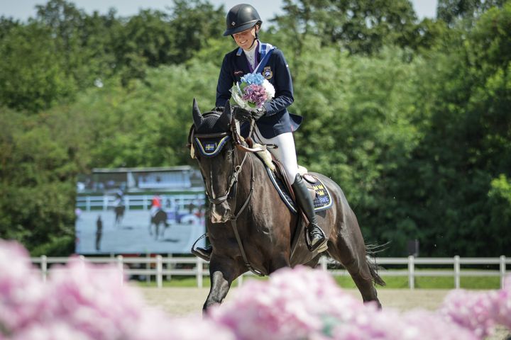 Beata Hermelin och Obsession Night tog EM-silver för young rider 2023.