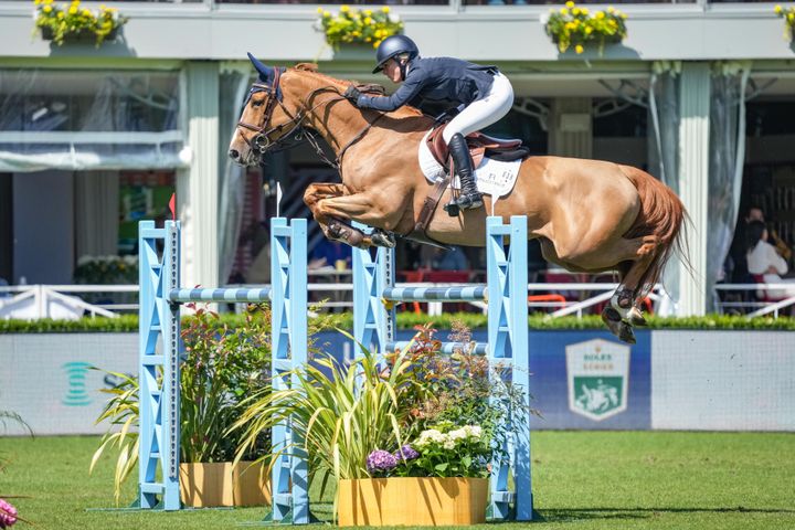 I helgen riktas blickarna mot Shanghai i Kina för Longines Global Champions Tour där Angelica Augustsson Zanotelli och Henrik von Eckermann kommer till start.