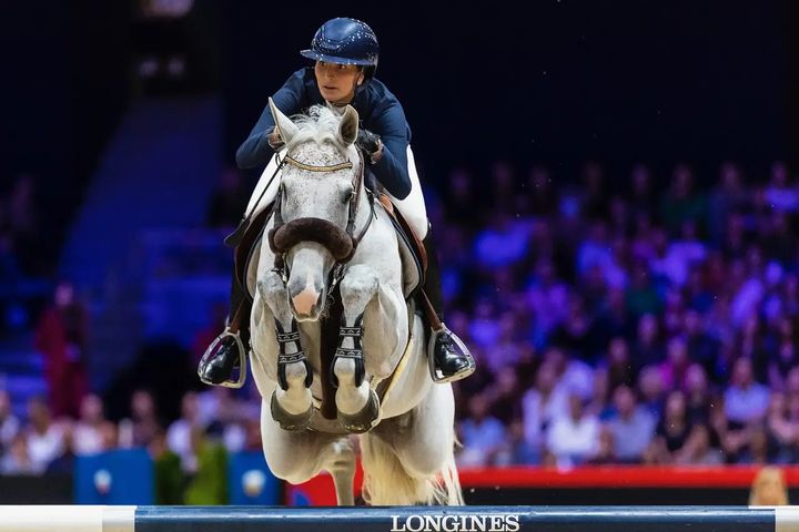 Den 29 oktober till 2 november riktas blickarna till Frankrike när FEI Jumping World Cup avgörs i Lyon. Sveriges Wilma Hellström och Petronella Andersson kommer till start för att möta världseliten.