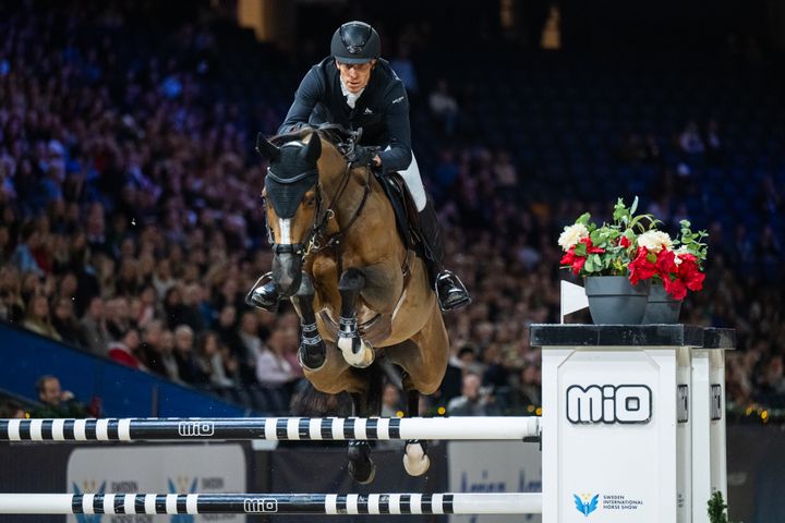 Henrik von Eckermann och Glamour Girl åker direkt från Sweden International Horse Show till Longines FEI Jumping World Cup i La Coruña, Spanien.