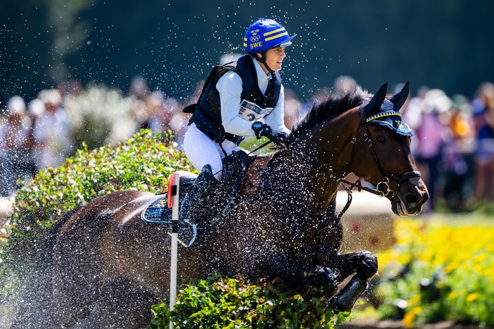 Frida Andersen och Box Leo var bästa svenska ekipage på OS i Paris 2024. Till helgen gör de internationell årsdebut i Oudkarspel,Nederländerna.