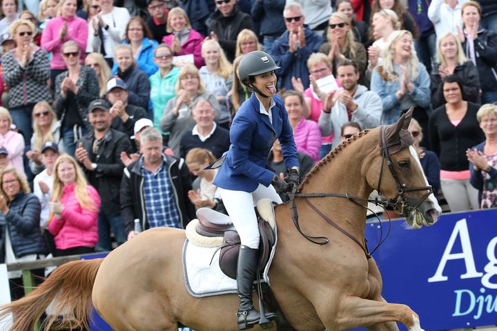 Janika Sprunger, Schweiz, klar för start under Sweden International Horse Show.