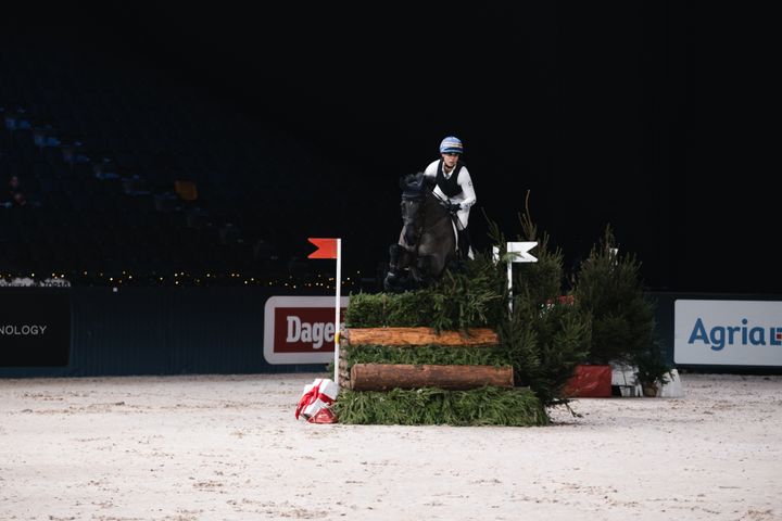 Sweden International Horse Shows Indoor Eventing är en favorit i Sofia Sjöborgs tävlingskalender. I år är OS-ryttaren tillbaka i arenan för att göra upp om segern i den fartfyllda tävlingen.